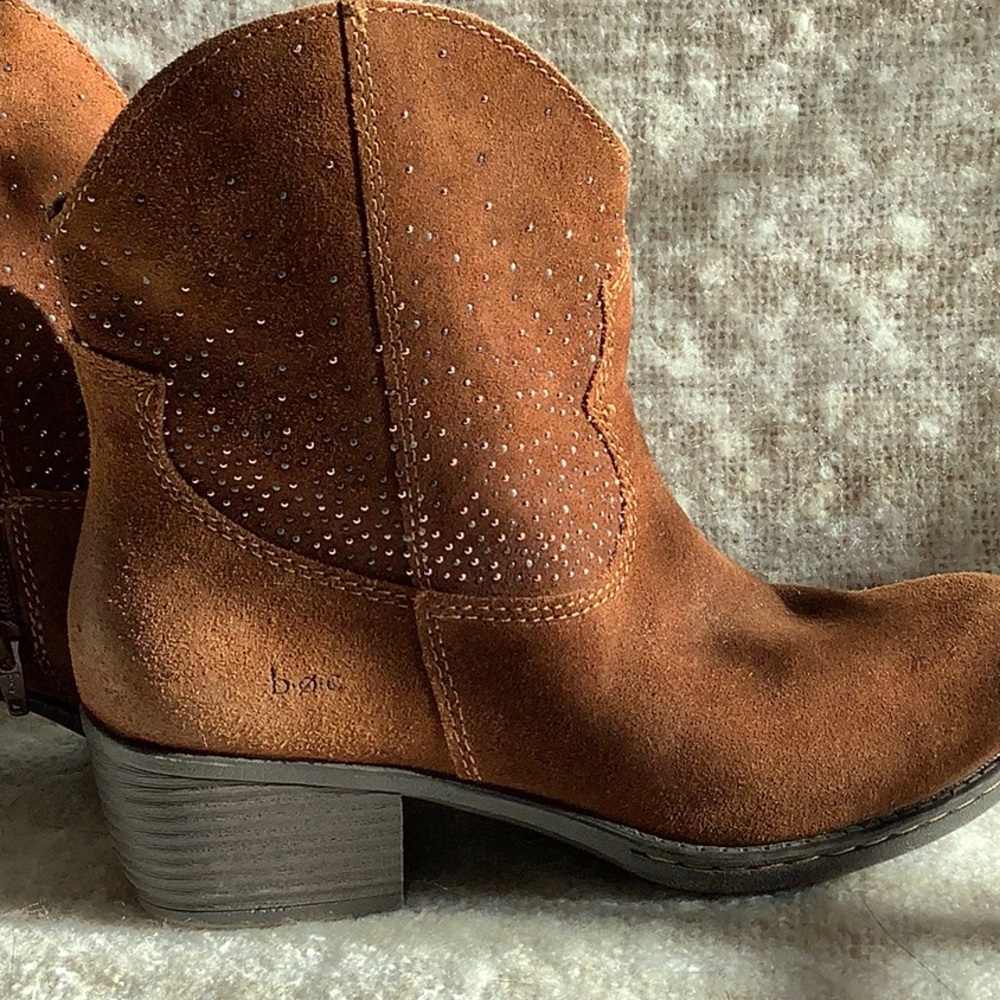 B.O.C. Brown Western Cowboy Ankle Shorty Zip Studs Suede Boots/Booties size 8